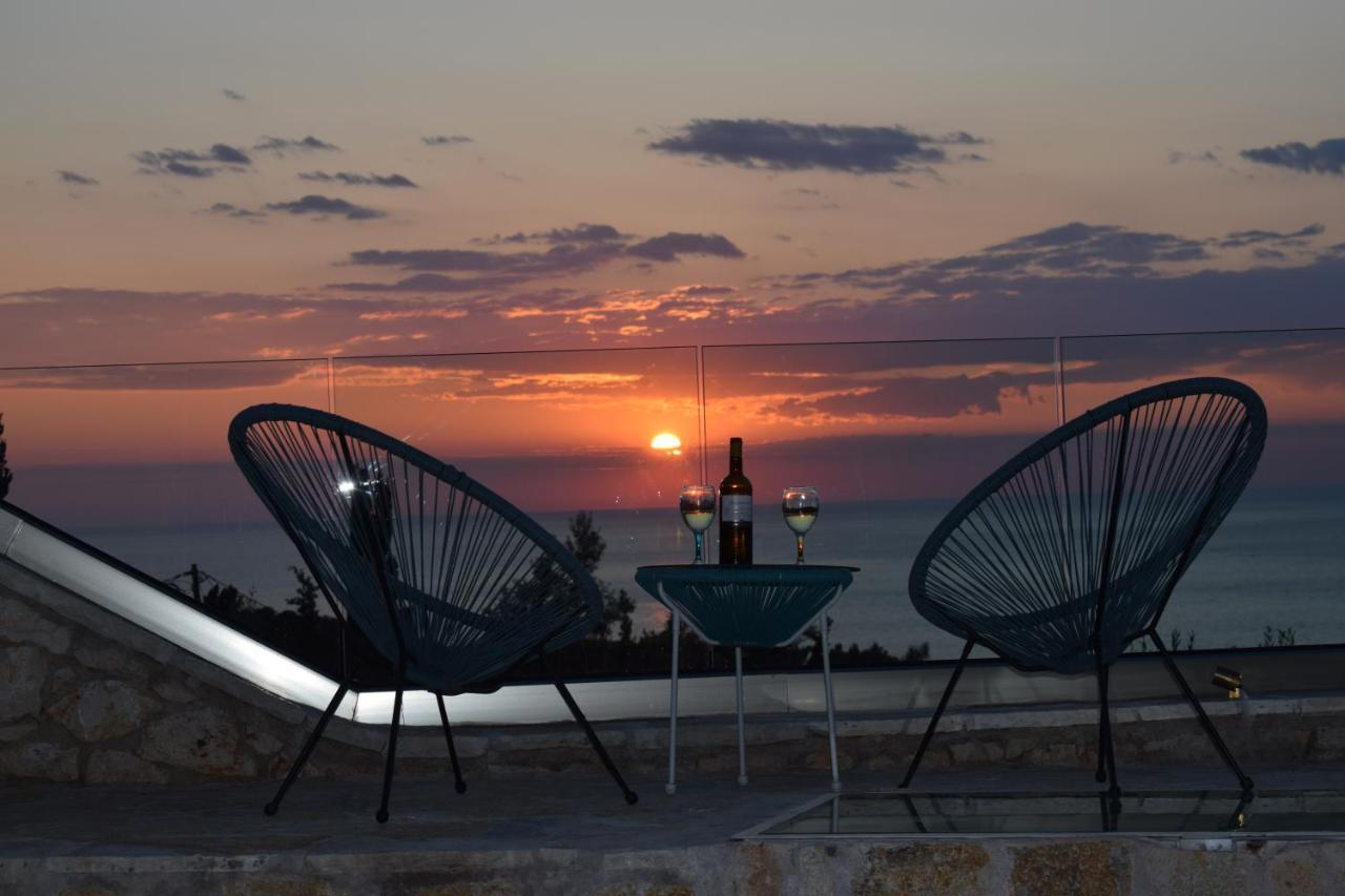 Villa Thetis With Private Pool Where The Sunsets Fade Away Áyios Nikítas Buitenkant foto