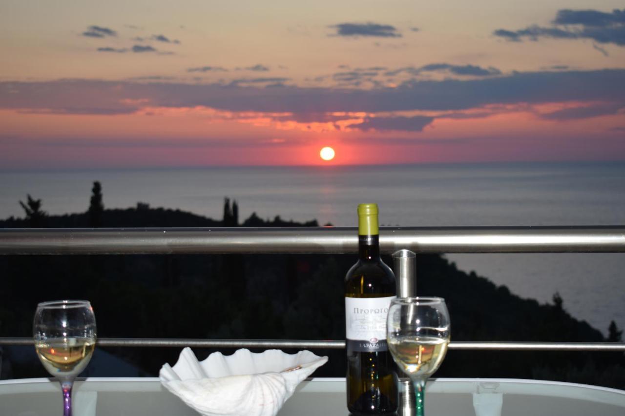 Villa Thetis With Private Pool Where The Sunsets Fade Away Áyios Nikítas Buitenkant foto