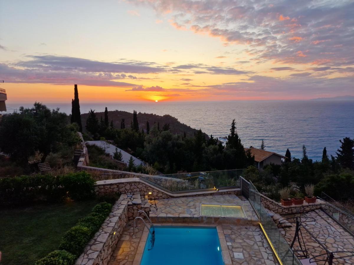 Villa Thetis With Private Pool Where The Sunsets Fade Away Áyios Nikítas Buitenkant foto