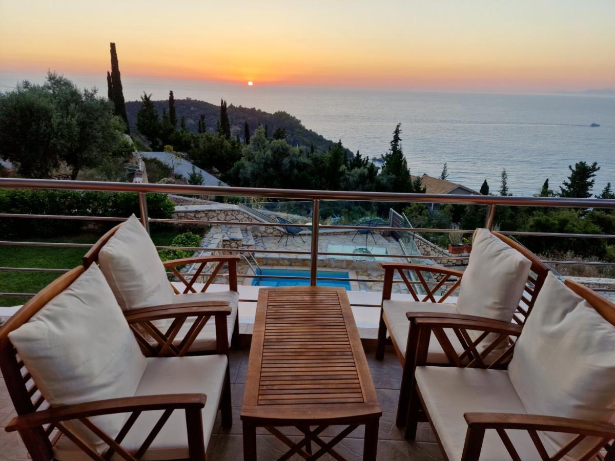 Villa Thetis With Private Pool Where The Sunsets Fade Away Áyios Nikítas Buitenkant foto